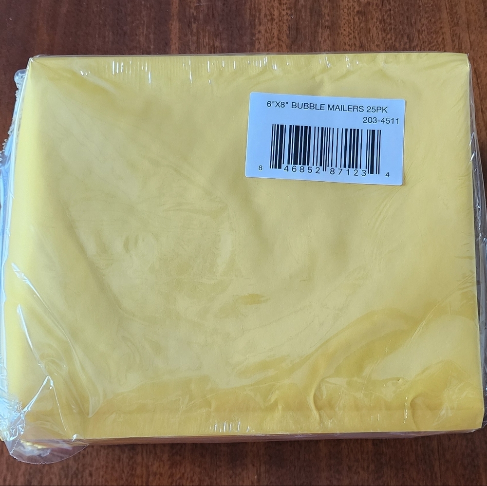 6x8" Bubble Wrap Mailing Envelopes - 25-Pack Peel-off seal, Yellow, NEW!!